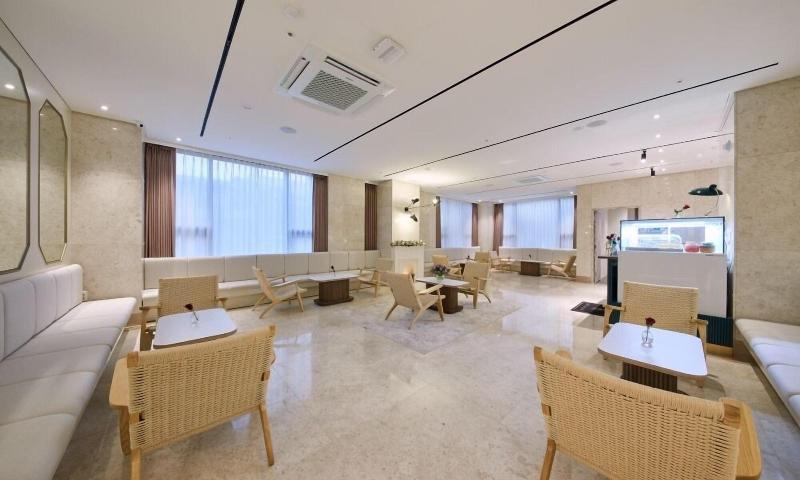H1 Hotel image