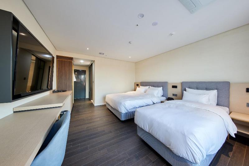 H1 Hotel image