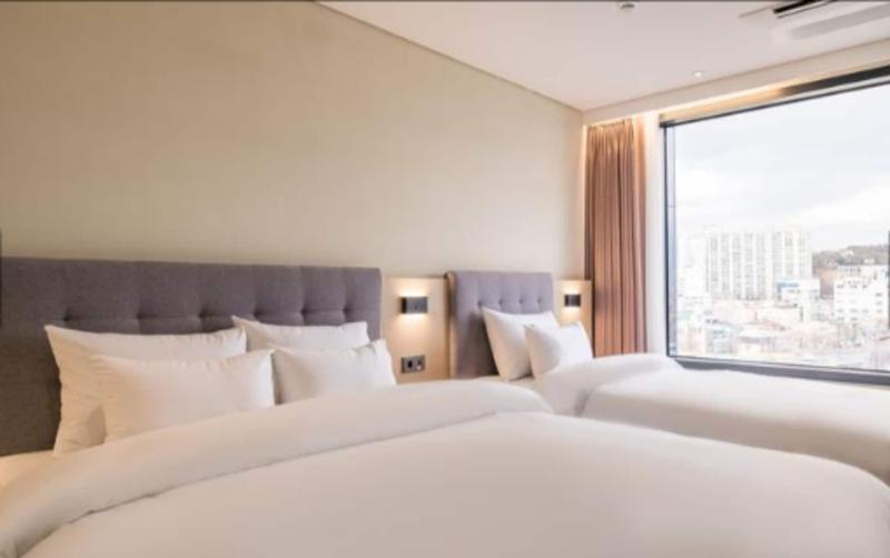 H1 Hotel image