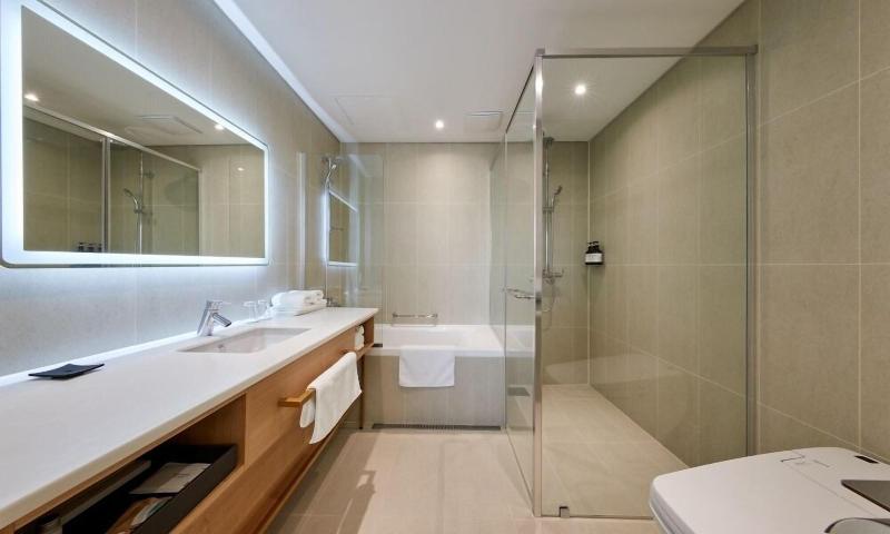 H1 Hotel image