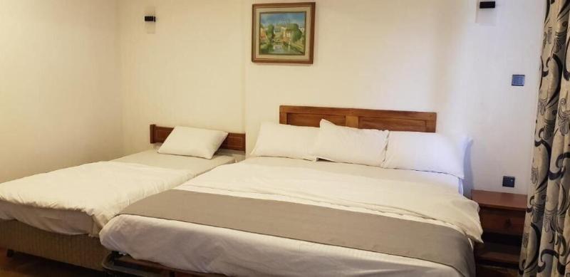 Hotel Coldworld image