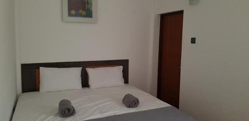 Hotel Coldworld image