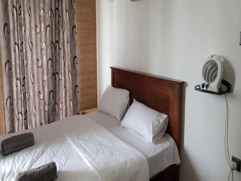Hotel Coldworld image