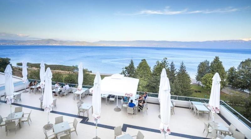 Hotel Izgrev Spa & Aqua Park image
