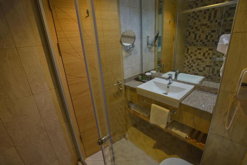 Hotel Izgrev Spa & Aqua Park image