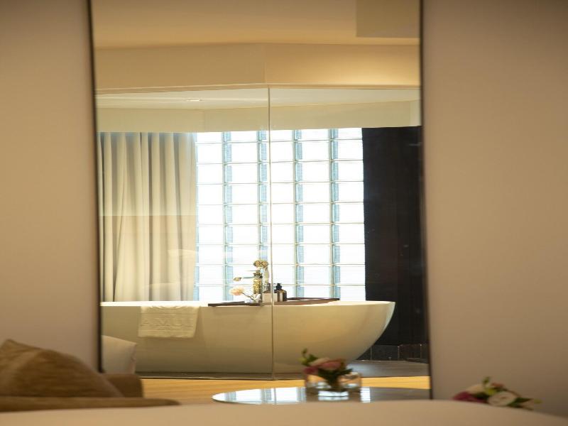 The LUMA Hotel image