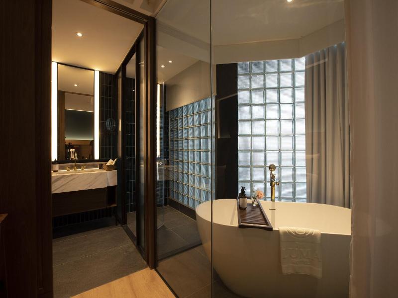 The LUMA Hotel image