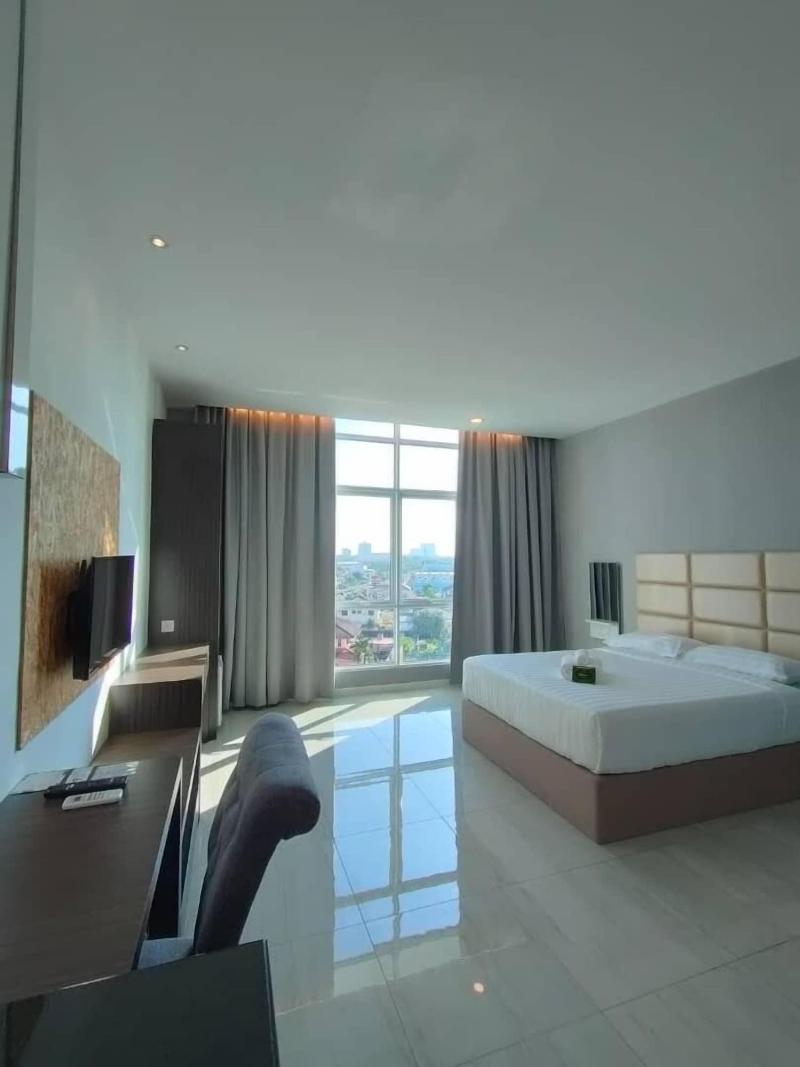Stirling Suites 3