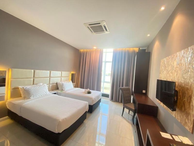 Stirling Suites 4