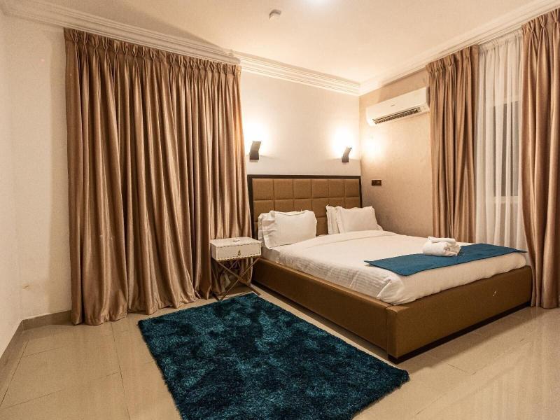 Zen Apartments image