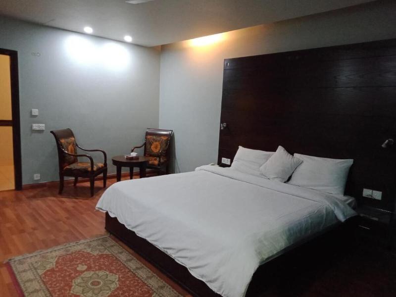 HirA GuesT HousE & BanqueT image