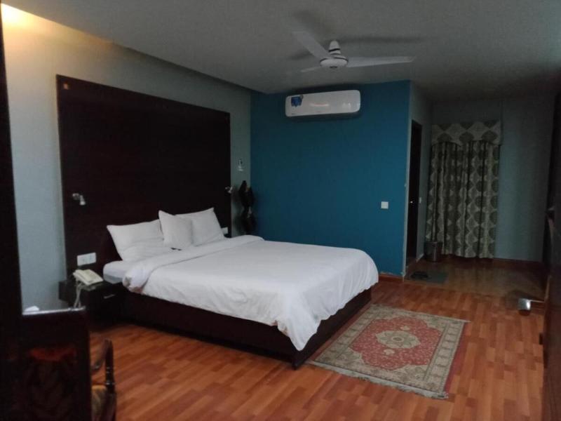 HirA GuesT HousE & BanqueT image