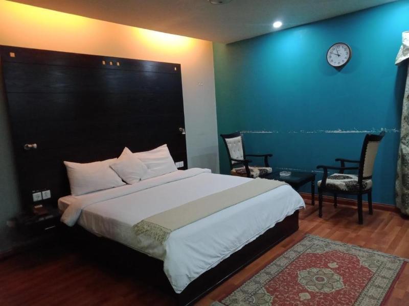 HirA GuesT HousE & BanqueT image