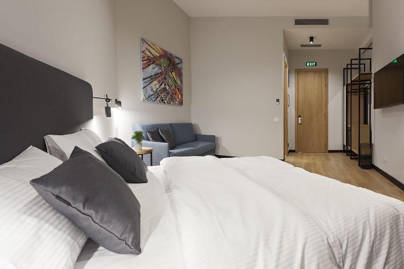 Kombinat Rooms City Center image