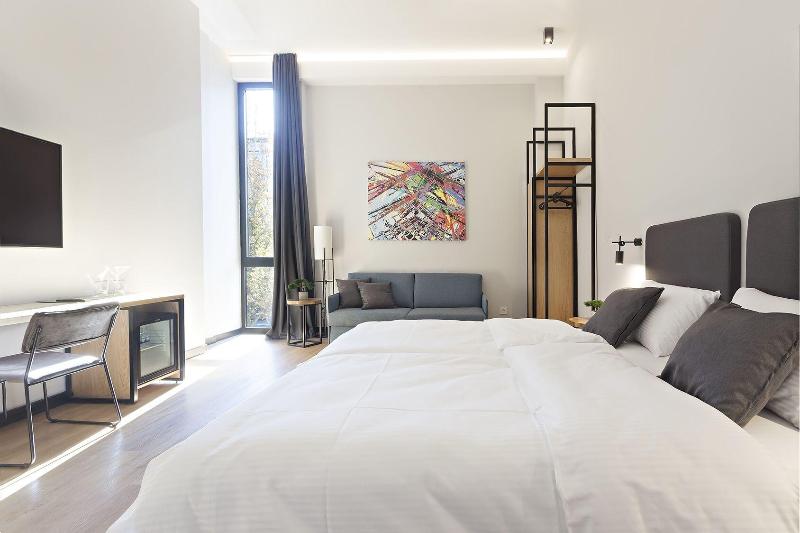 Kombinat Rooms City Center image