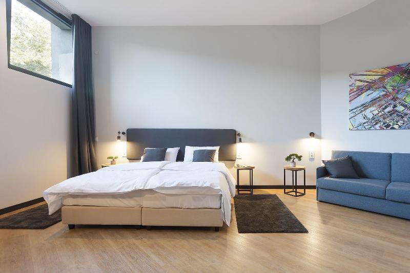 Kombinat Rooms City Center image