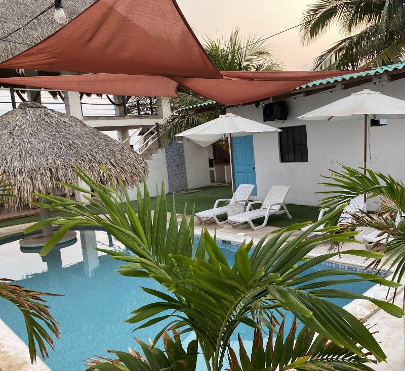 Aqua Vista Beach House image