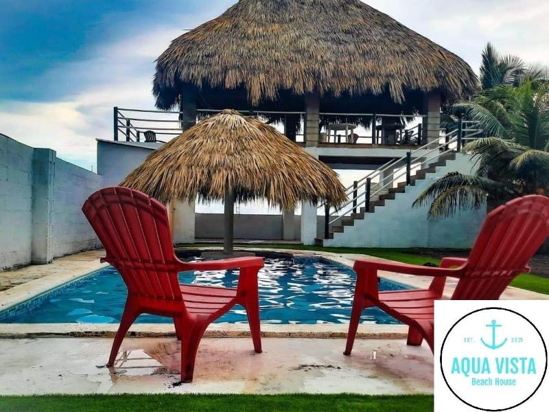 Aqua Vista Beach House image