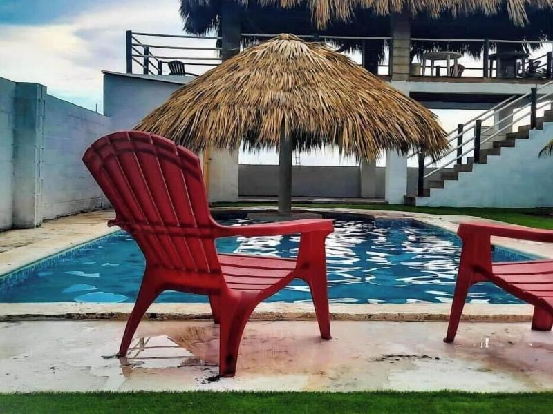 Aqua Vista Beach House image