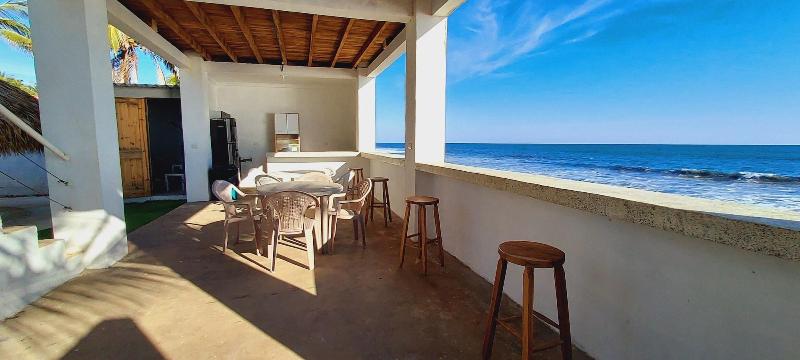 Aqua Vista Beach House image