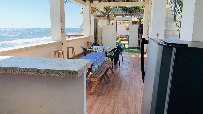 Aqua Vista Beach House image