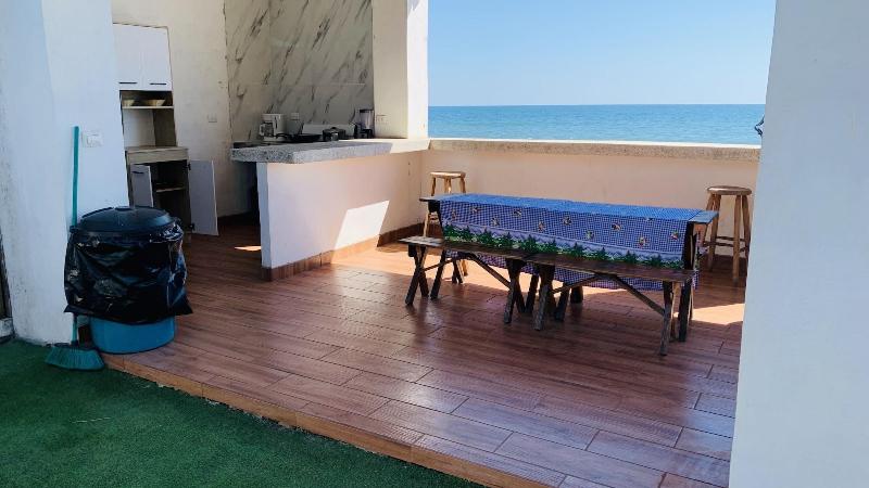 Aqua Vista Beach House image