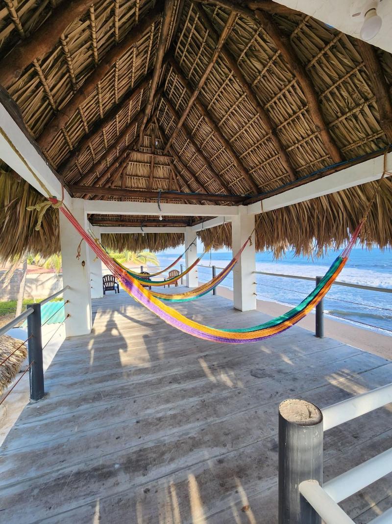 Aqua Vista Beach House image