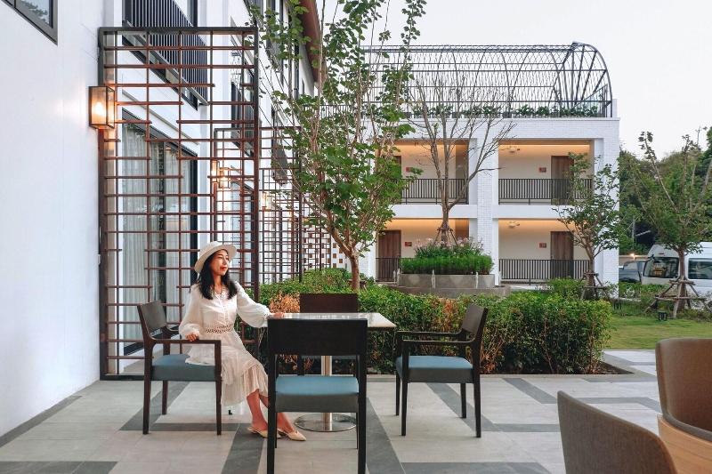Emmaline Hotel Nan image