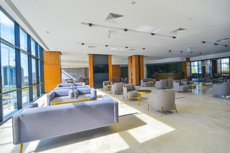 Qua Comfort Hotel image