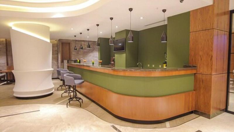 Qua Comfort Hotel image