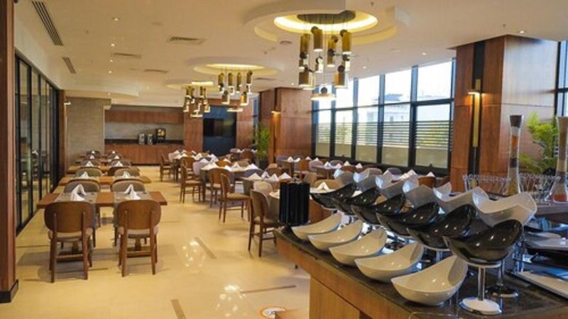 Qua Comfort Hotel image