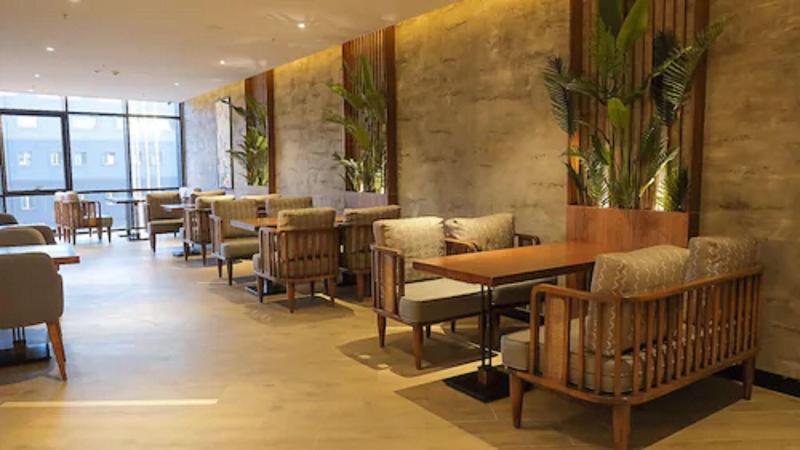 Qua Comfort Hotel image