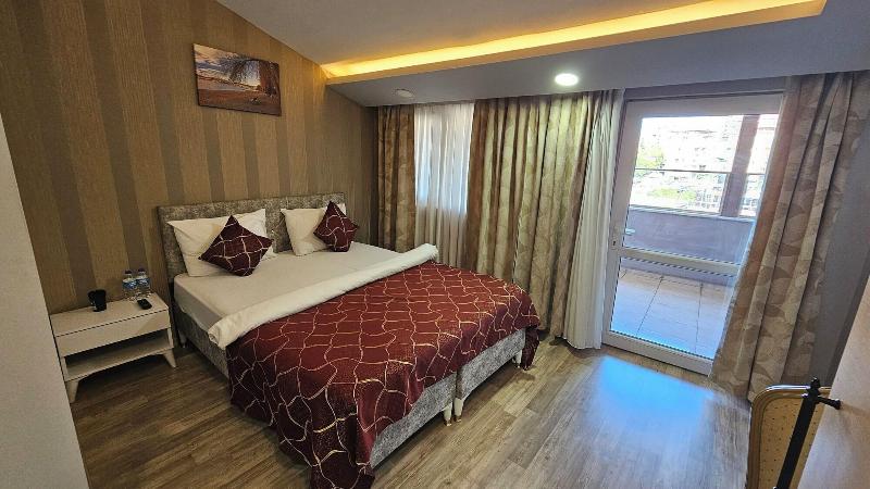 Pointbreak Hotel image
