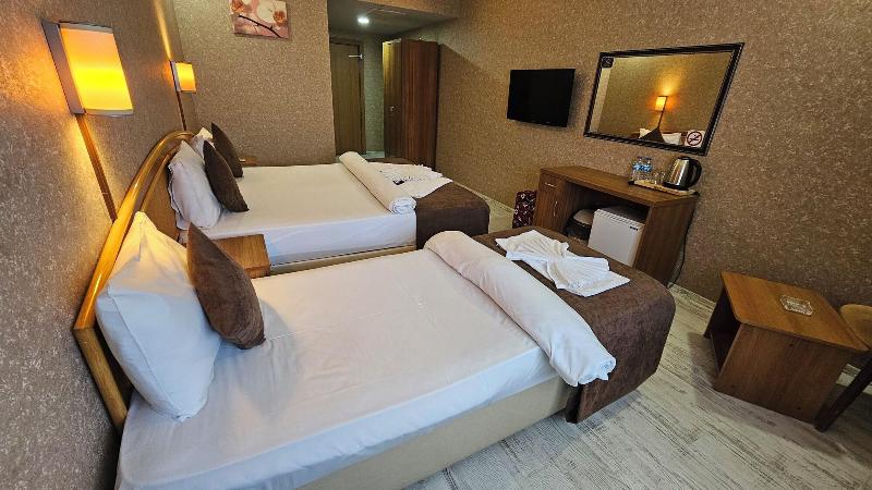 Pointbreak Hotel image
