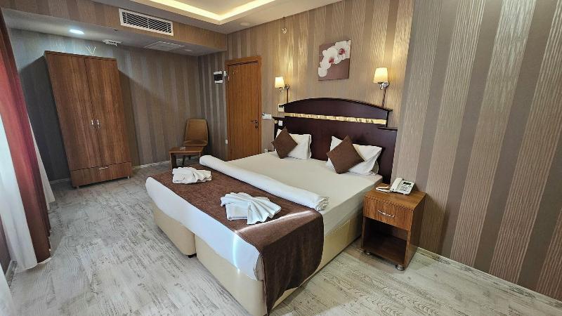 Pointbreak Hotel image
