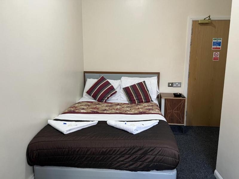 The Roadhouse Hotel image