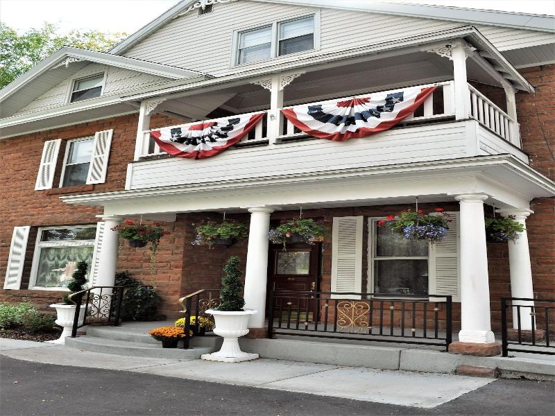 Heber Senator Bed and Breakfast