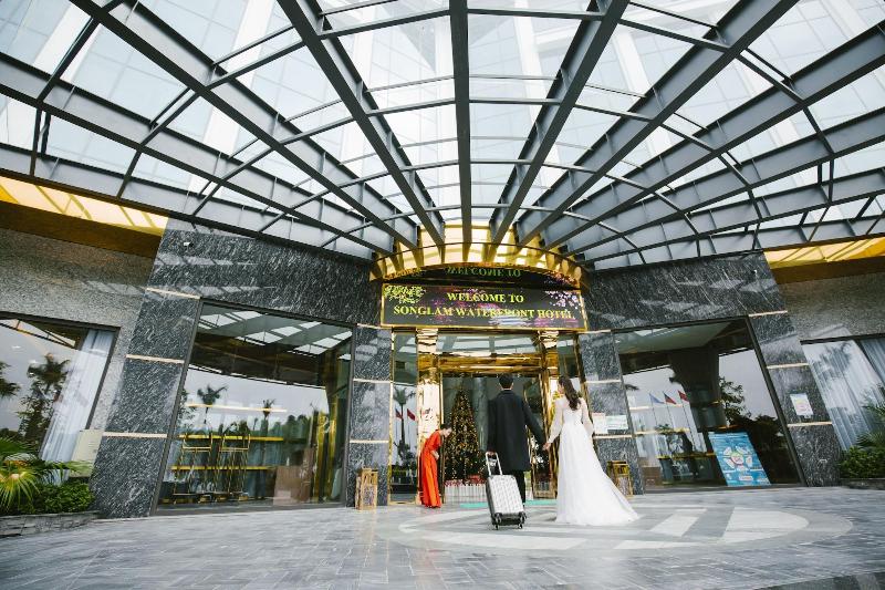 Songlam Waterfront Hotel