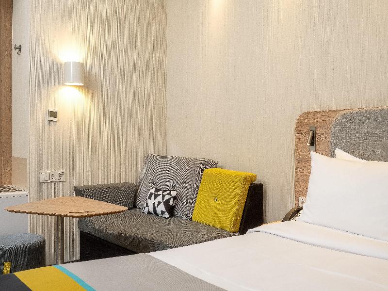 Holiday Inn Express Munich North image