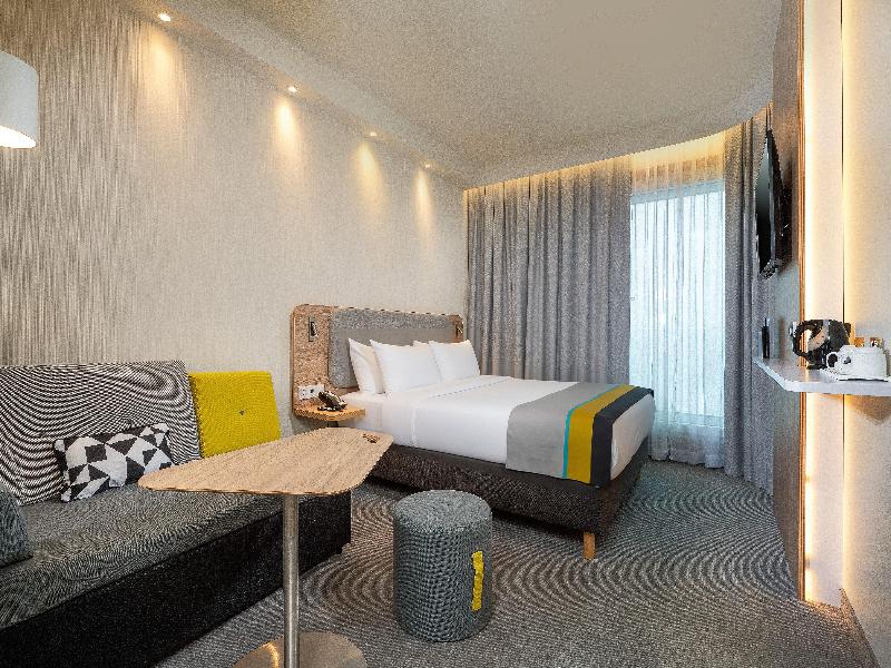 Holiday Inn Express Munich North image