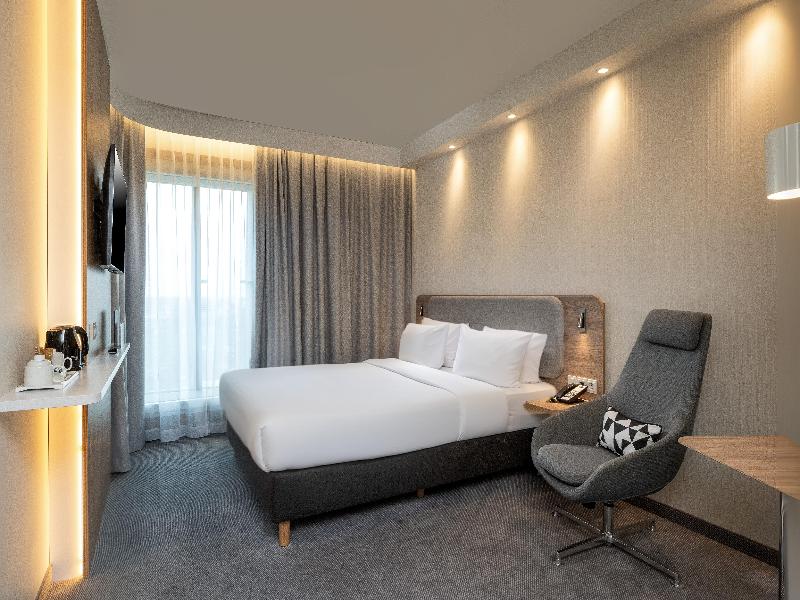 Holiday Inn Express Munich North image