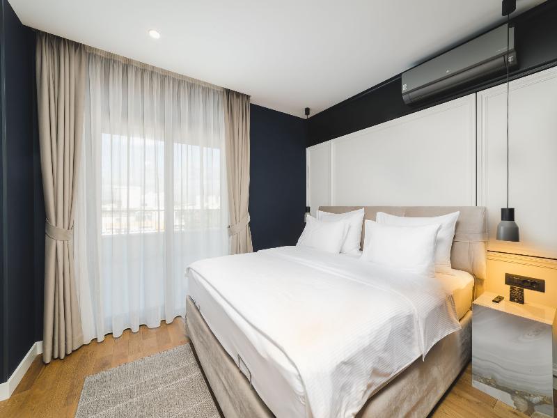 Signum Hotel image