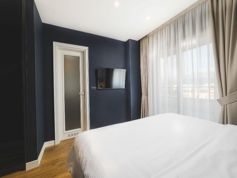 Signum Hotel image