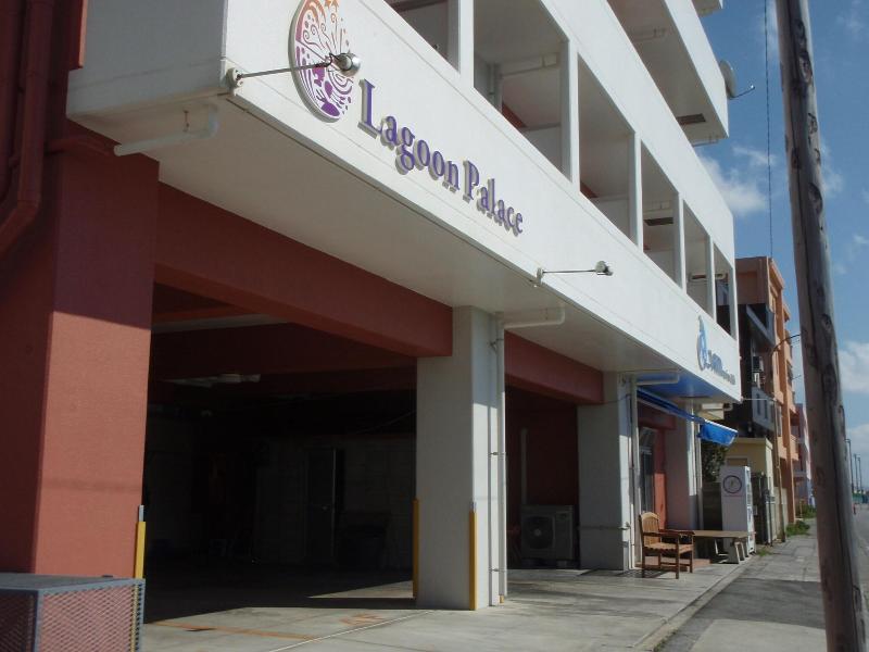 Lagoon Palace image