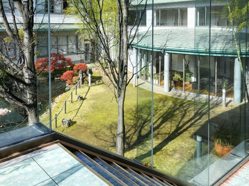 Hotel Symphony image