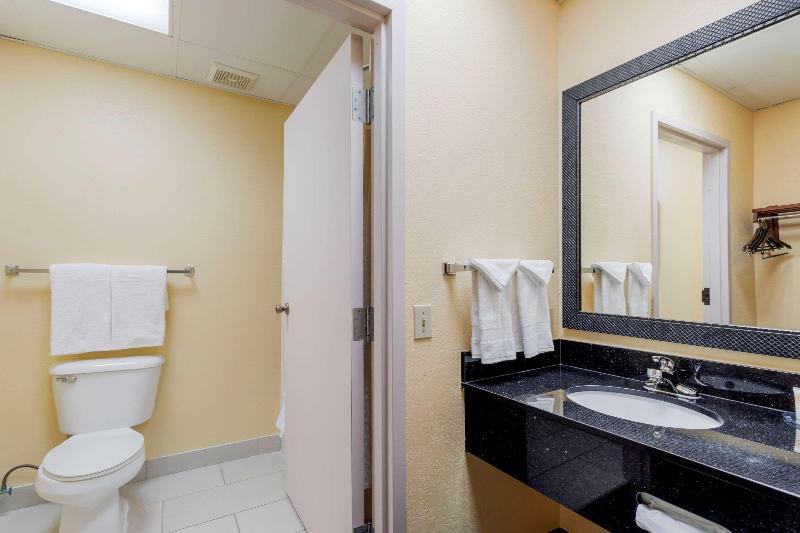 Comfort Inn & Suites Corbin image