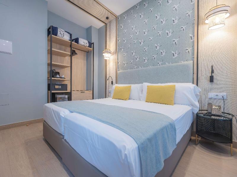 Soho Boutique Columela image