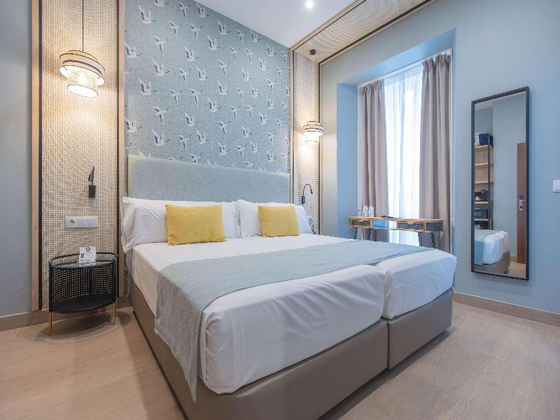 Soho Boutique Columela image