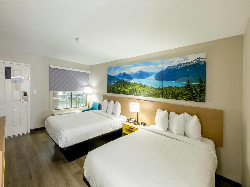 Days Inn & Suites By Wyndham Bossier City image