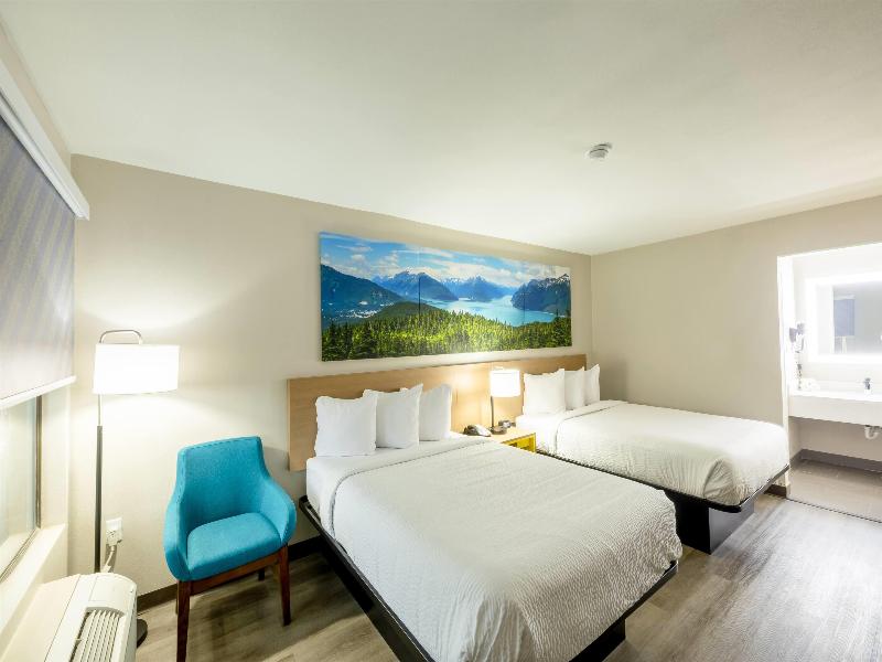 Days Inn & Suites By Wyndham Bossier City image